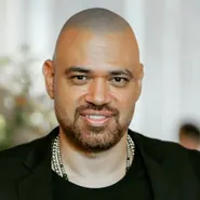 خالد تاج الدين